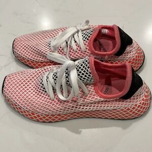 Adidas Deerupt Pharrell Shoes